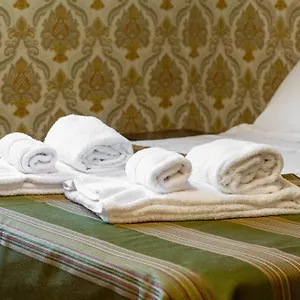 palazzo-tombesi-trecci.it-tuscanyhotel.com/