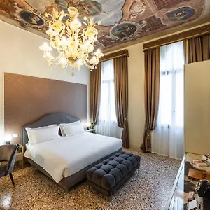 https://palazzina-sardi.hotelslidodijesolo.com
