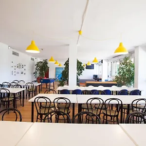  אכסניה Di Bergamo איטליה